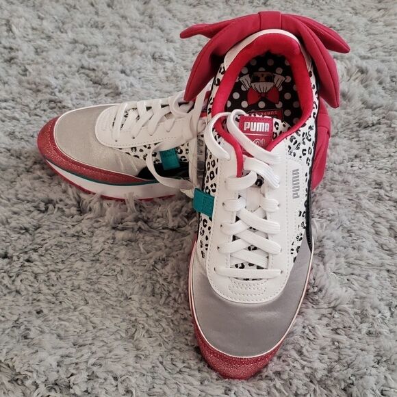 PUMA x L.O.L. SURPRISE! Collection Sneakers - Picture 12 of 12